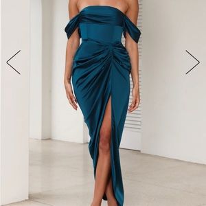 NWT Hello molly blue off the shoulder dress